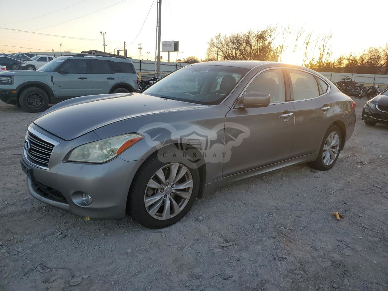 Infiniti M37 X 3.7L  6 2011