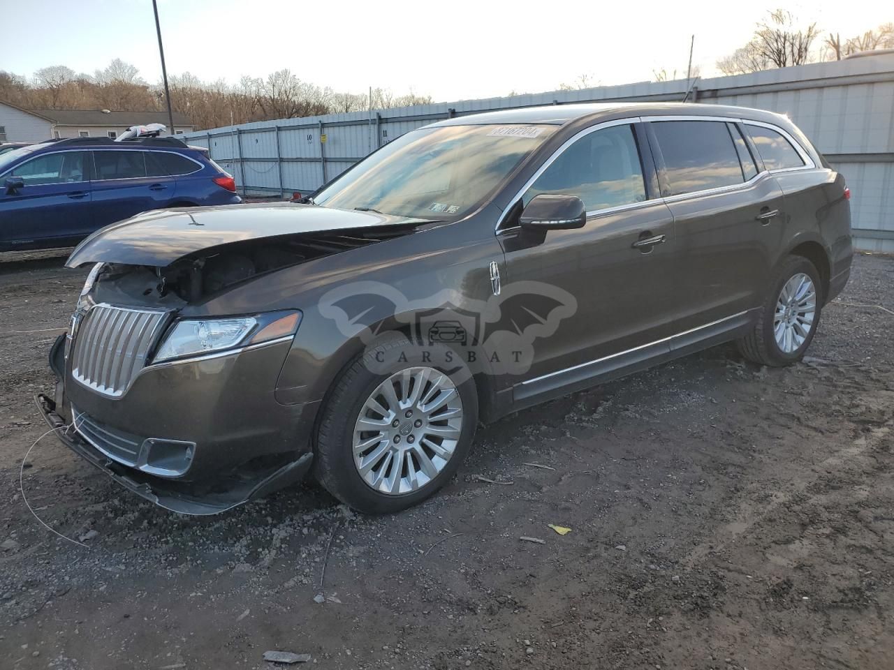 Lincoln MKT 3.7L 6 2011