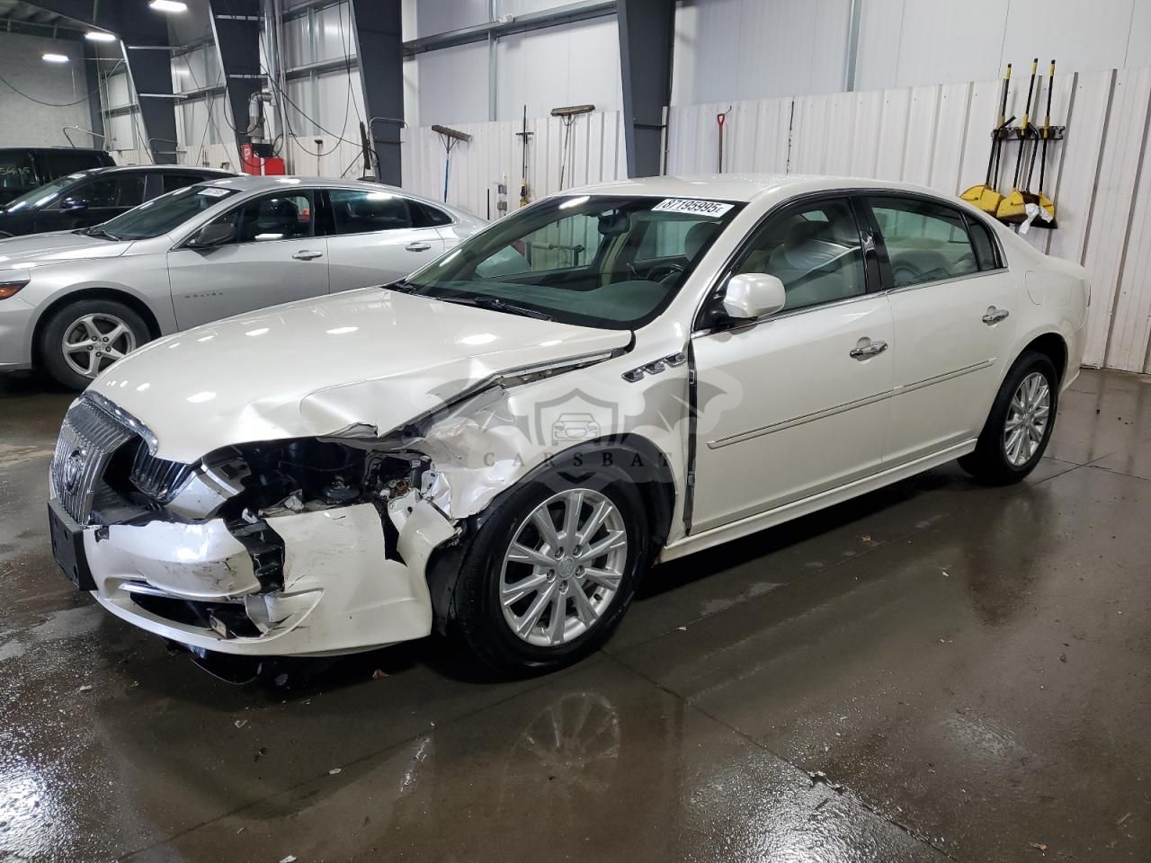 Buick Lucerne CX 3.9L 6 2011