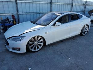 Tesla Model S 85 2015