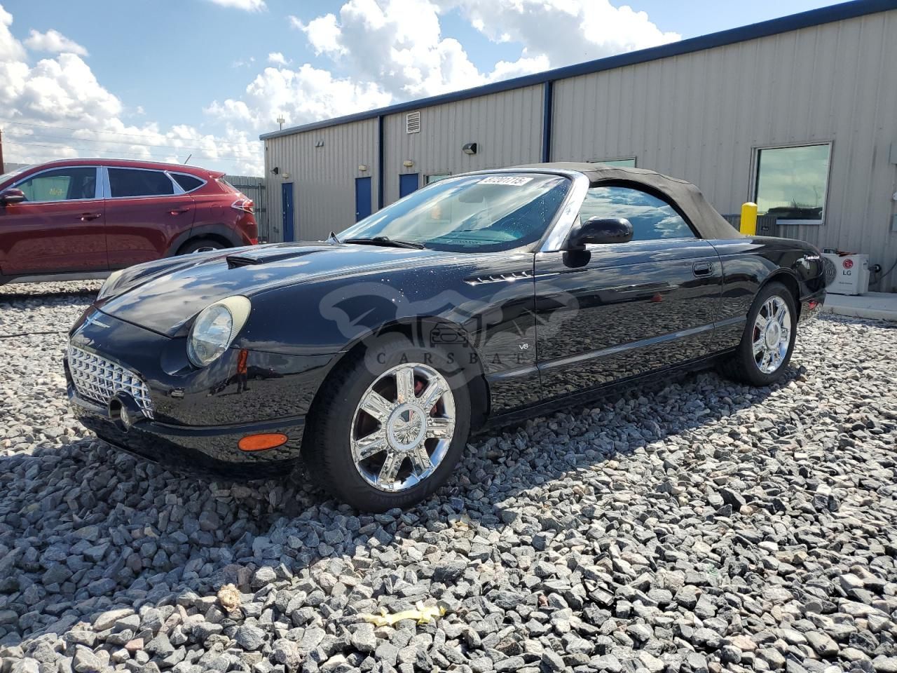 Ford Thunderbird 3.9L 8 2004