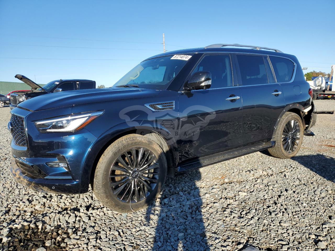Infiniti QX80 LUXE 5.6L  8 2021