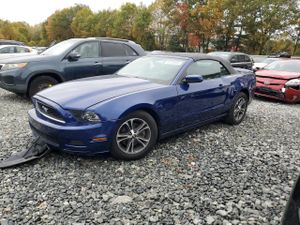 Ford Mustang 3.7L 6 2014