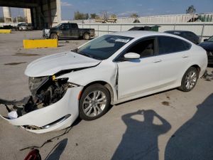 Chrysler 200 LIMITED 2.4L 4 2015