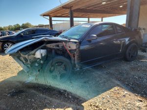 Ford Mustang GT 4.6L 8 2004