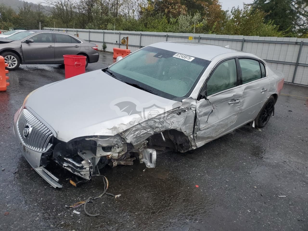 Buick Lucerne CXL 3.9L 6 2011