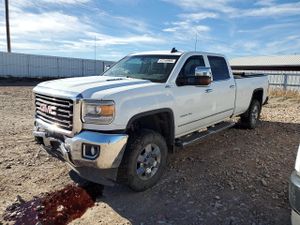 GMC Sierra K3500 SLT 6.6L 8 2015