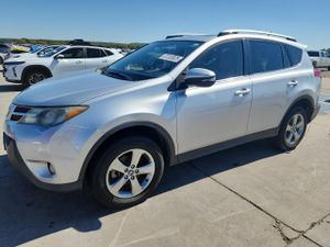Toyota Rav4 XLE 2.5L 4 2015