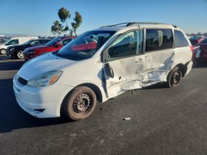 Toyota Sienna CE 3.3L 6 2004