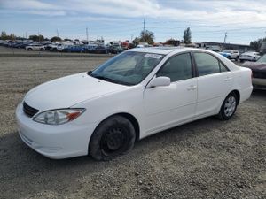 Toyota Camry LE 2.4L 4 2002