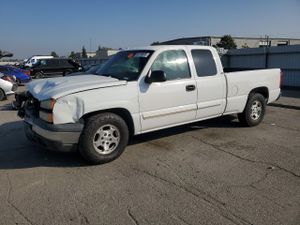 Chevrolet Silverado 1500 C1500 4.8L 8 2003