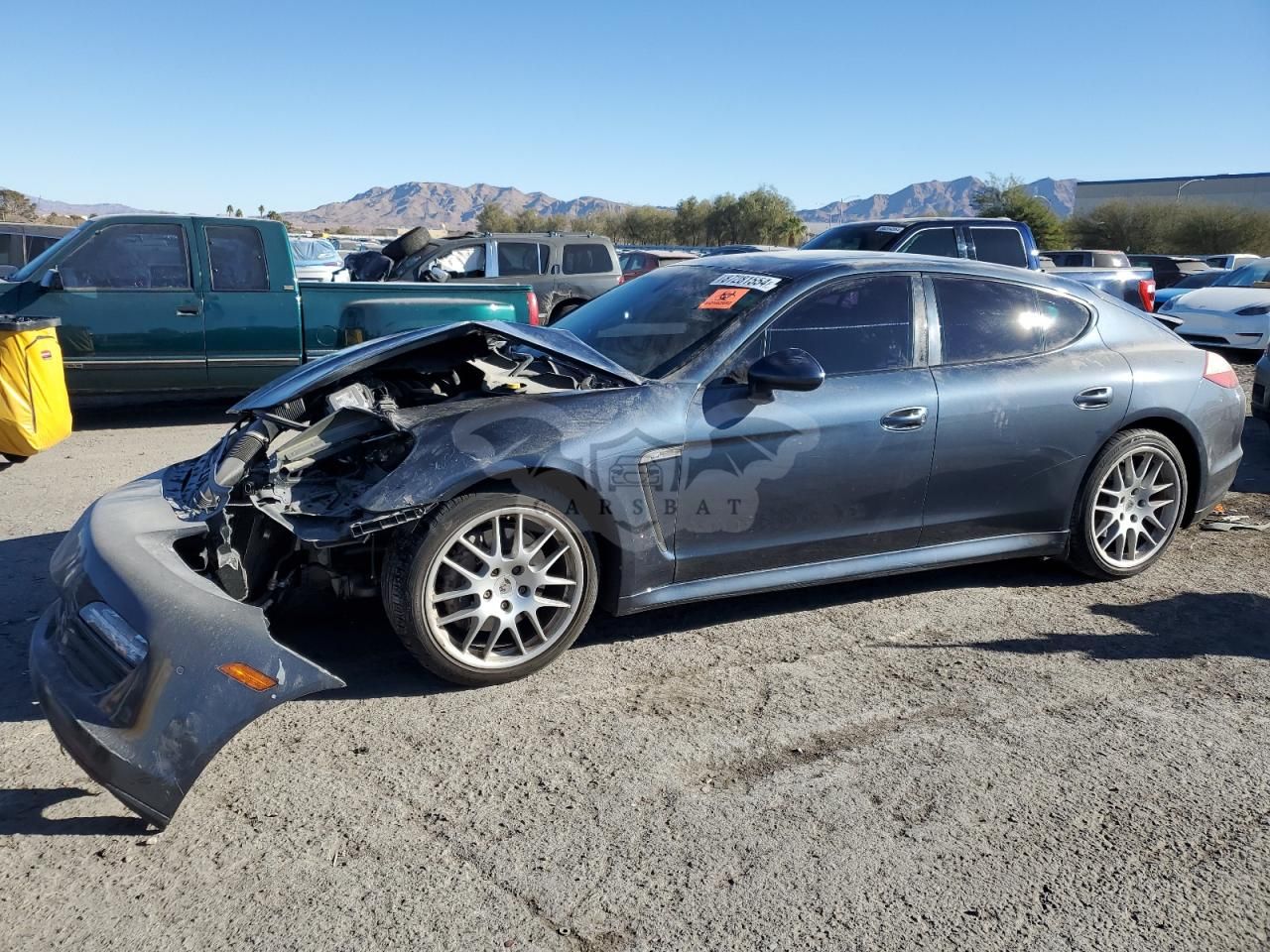 Porsche Panamera 2 3.6L 6 2011