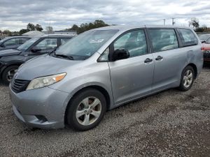 Toyota Sienna 3.5L 6 2013