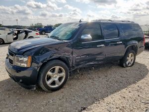 Chevrolet Suburban C1500 LT 5.3L 8 2013