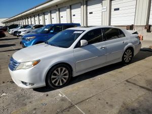 Toyota Avalon BASE 3.5L 6 2011