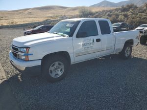 Chevrolet Silverado 1500 K1500 4.8L 8 2006