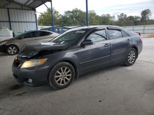 Toyota Camry BASE 2.5L 4 2011