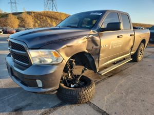 RAM 1500 ST 5.7L 8 2015