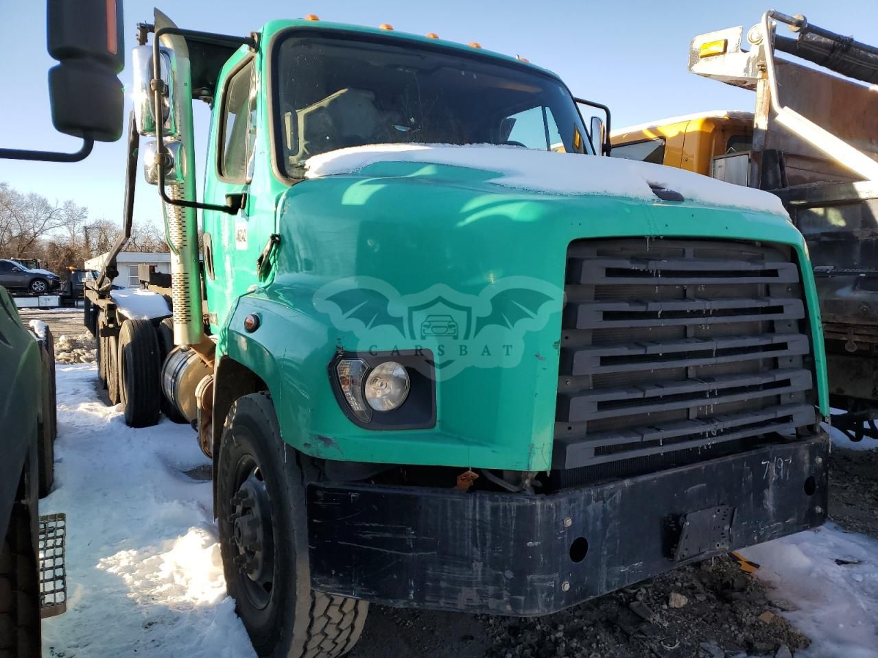Freightliner Business Class M2 12.8L 6 2015