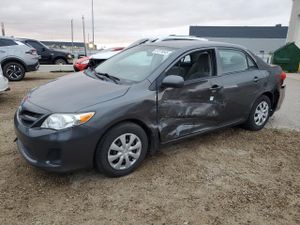 Toyota Corolla BASE 1.8L 4 2013