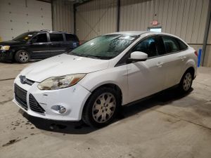 Ford Focus SE 2.0L 4 2012