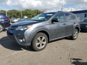 Toyota Rav4 XLE 2.5L 4 2015