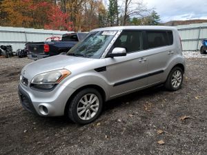 Kia Soul + 2.0L 4 2012
