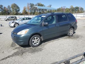 Toyota Sienna CE 3.3L 6 2004