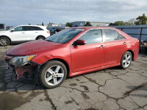 Toyota Camry BASE 2.5L 4 2012
