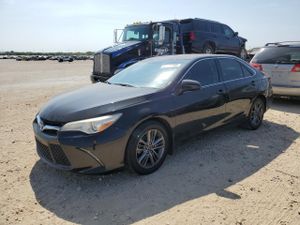 Toyota Camry LE 2.5L 4 2015