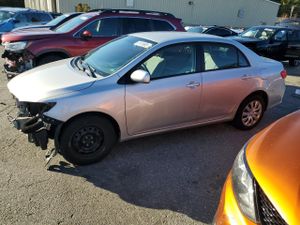 Toyota Corolla BASE 1.8L 4 2012
