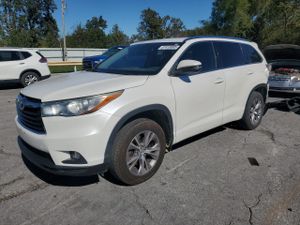 Toyota Highlander XLE 3.5L 6 2015