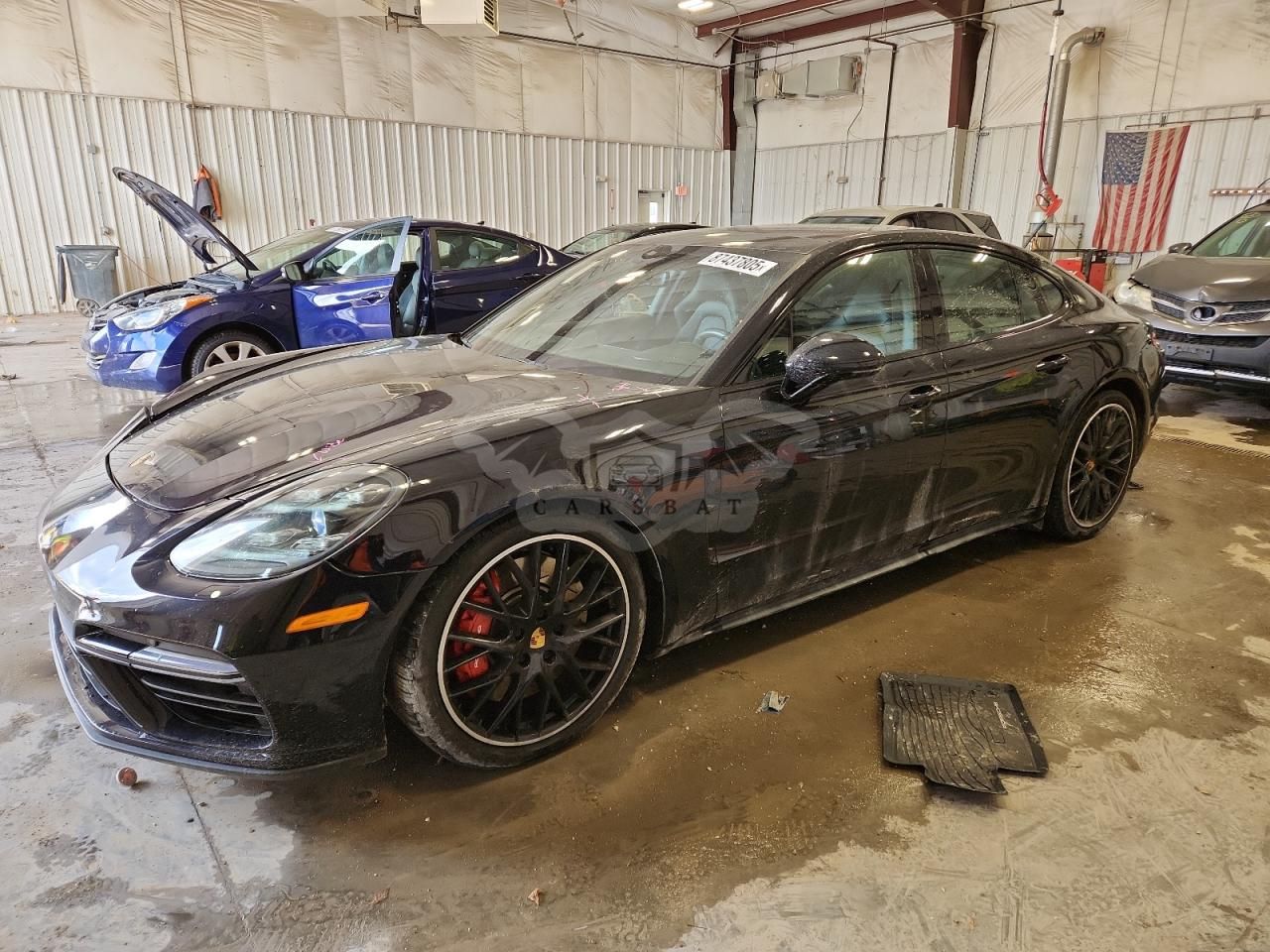 Porsche Panamera TURBO 4.0L 8 2018