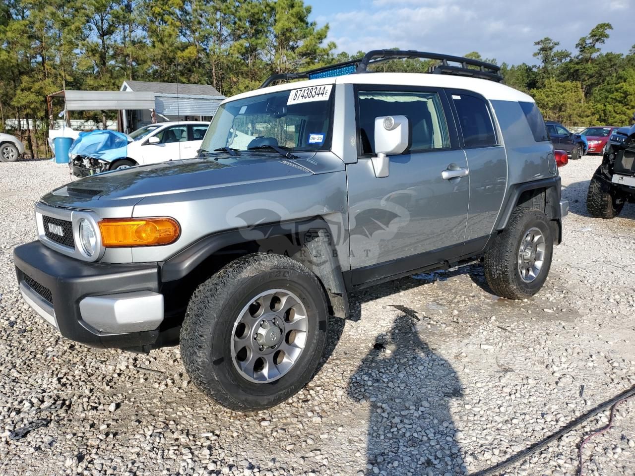 Toyota FJ Cruiser 4.0L 6 2012