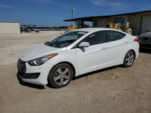 Hyundai Elantra GLS 1.8L 4 2013