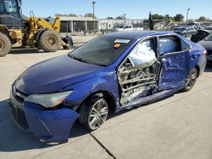Toyota Camry LE 2.5L 4 2015