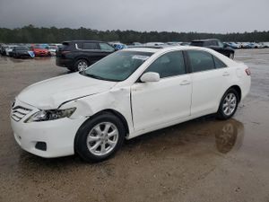 Toyota Camry BASE 2.5L 4 2011
