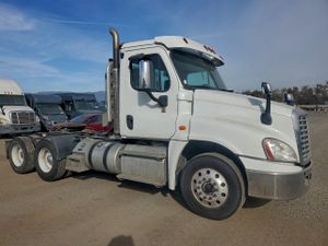Freightliner Cascadia 12.8L 6 2014