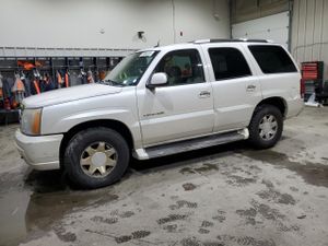 Cadillac Escalade LUXURY 6.0L 8 2005