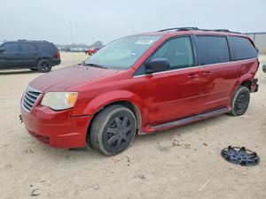 Chrysler Town & Country LX 3.3L 6 2010