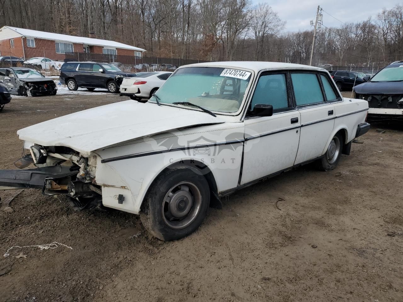 Volvo 244 DL 2.3L 4 1985