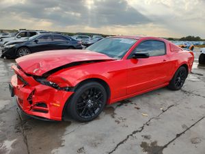 Ford Mustang 3.7L 6 2014