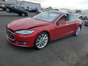 Tesla Model S 2014