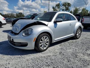 Volkswagen Beetle 2.0L 4 2013