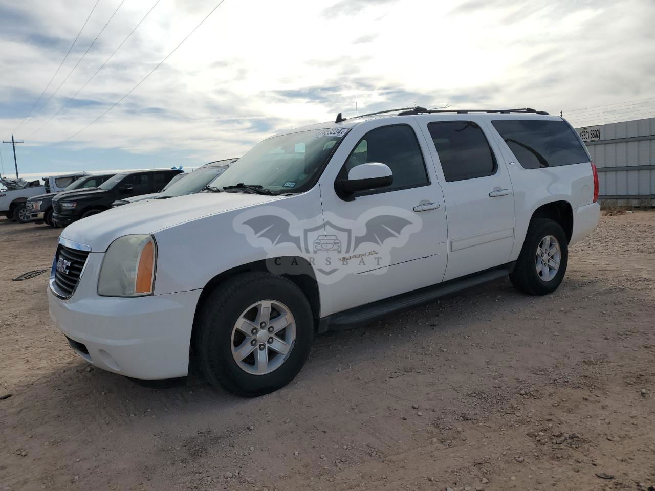 GMC Yukon C1500 SLT 5.3L  8 2011