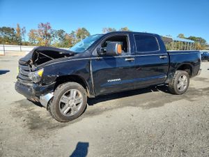 Toyota Tundra CREWMAX SR5 4.6L 8 2011