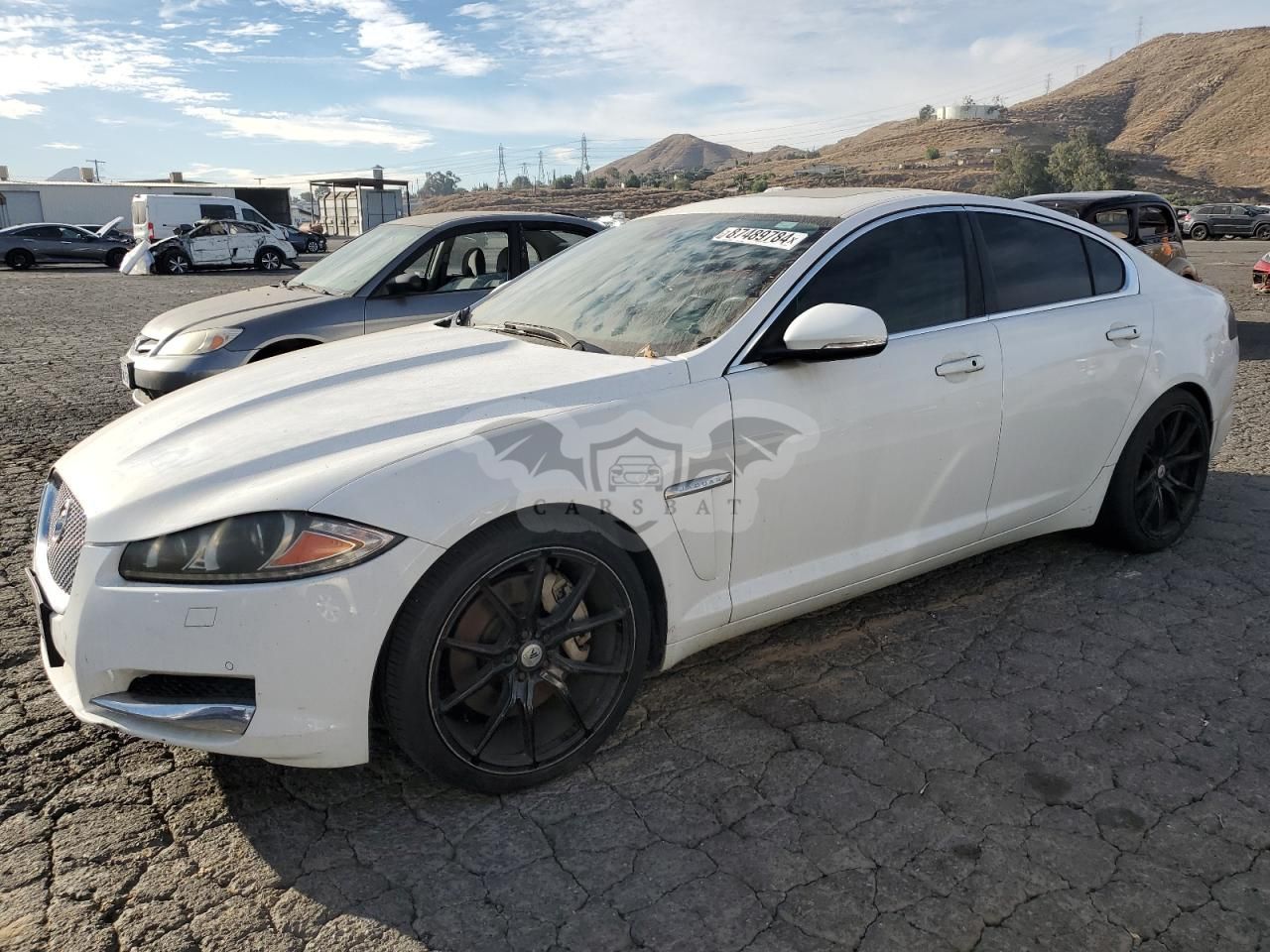 Jaguar XF 2.0T PREMIUM 2.0L 4 2015