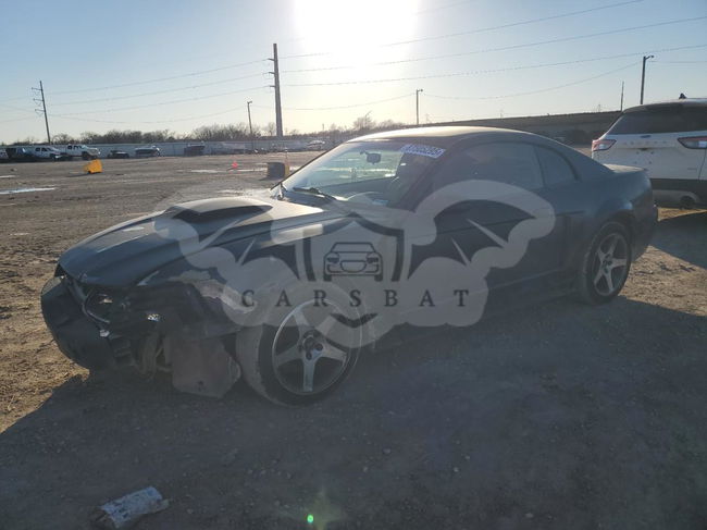 Ford Mustang GT 4.6L  8 2001