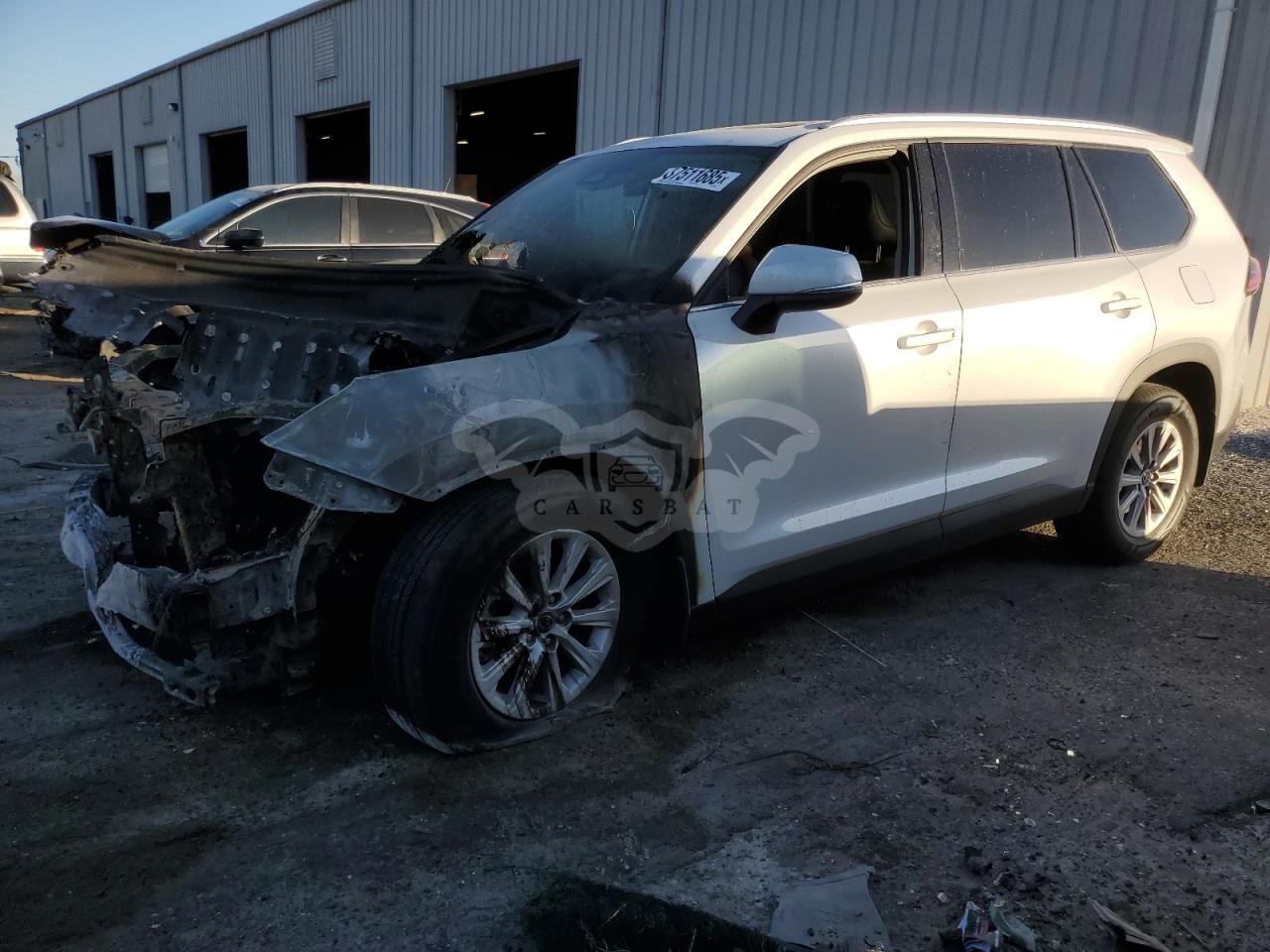 Toyota Grand Highlander XLE 2.4L 4 2024