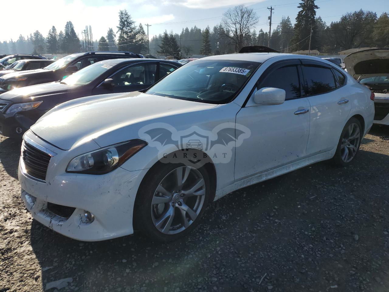 Infiniti M37 3.7L  6 2011